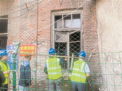 危房原拆原建 居民合力更新